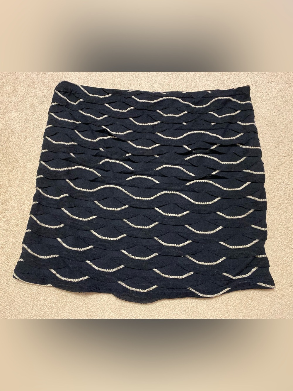 Max Studio black white wavy textured knit stretchy mini skirt, size XL
